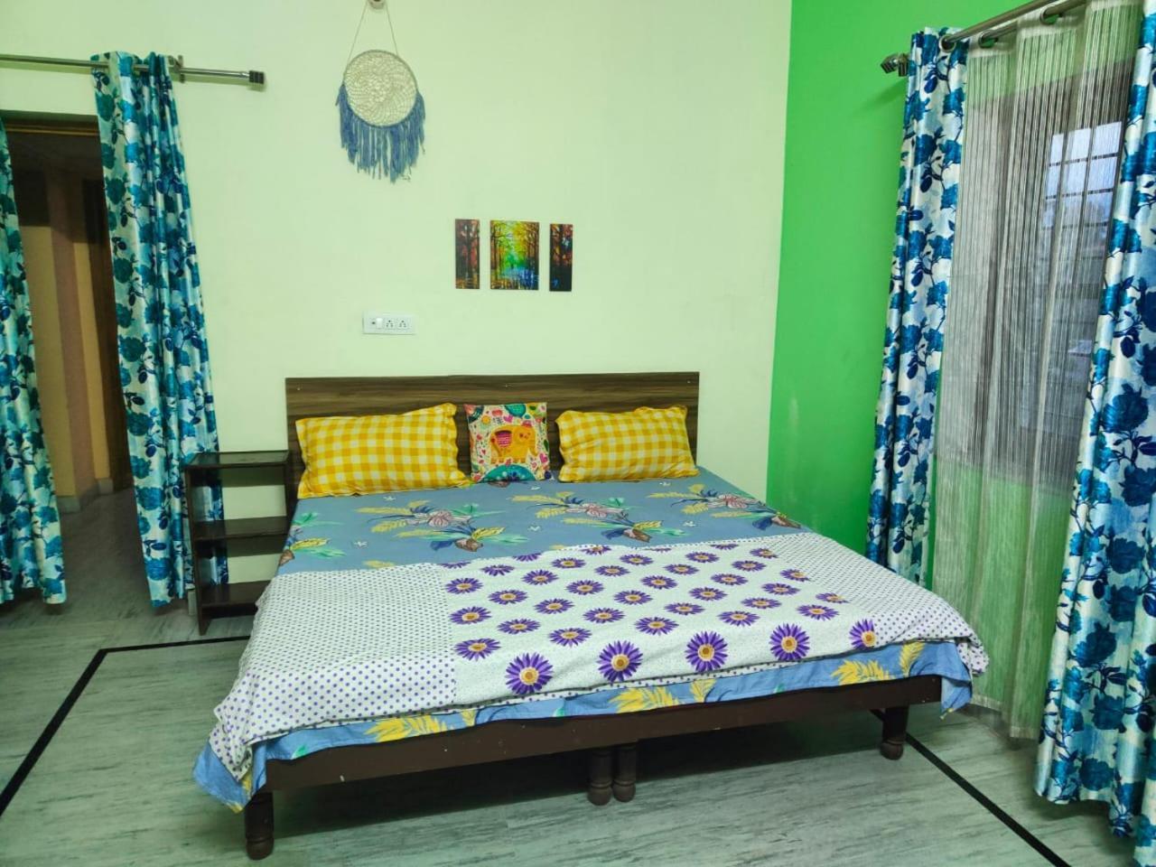 Nature View Homestay Dehradun Bilik gambar